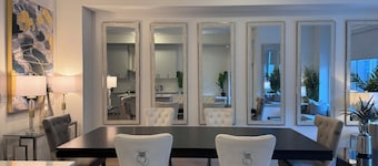 8 Queen Beds - Ivylea Refined Luxury Estates in Richmond Hill