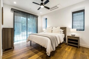 4 bedrooms, desk, free WiFi, bed sheets