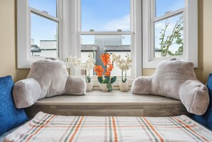 Interior - Central Urban Comfort Home (Seattle)