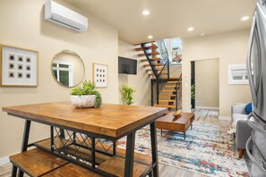 Dining - Central Urban Comfort Home (Seattle)