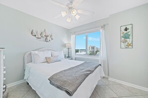 2 Schlafzimmer, BĂŒgeleisen/BĂŒgelbrett, kostenloses WLAN, BettwĂ€sche