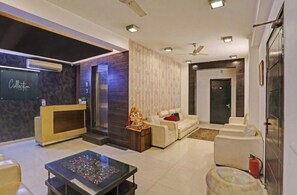 TV, printers - Global Luxury Stays (Gurugram)
