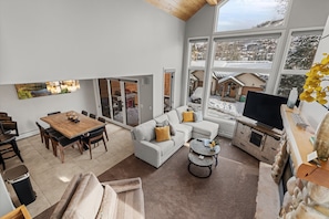 TV, fireplace - High Expectations! AC, Community Pool and Spa, Close to Base, New Furnishings! (Steamboat Springs)