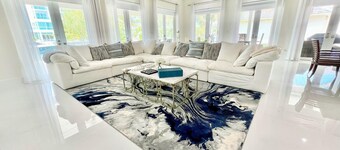 Little Palm Villa-Bimini Private Island House 607