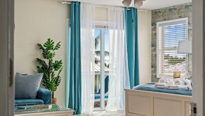 5 bedrooms, iron/ironing board, WiFi, bed sheets - Anna Maria Island of Palms - HotTub,Pool,Poker,Games and more (ANNA MARIA)