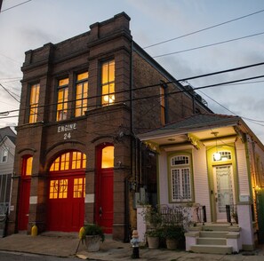 Exterior - Historic Firehouse in the French Quarter!  Queen suite with private bathroom. (New Orleans)