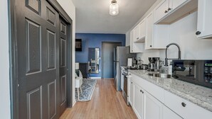 Living area - ROVE LIVING/KB - Prospect (Milwaukee)