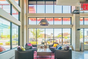 Lobby lounge - KB - Proxy 333 (Phoenix)