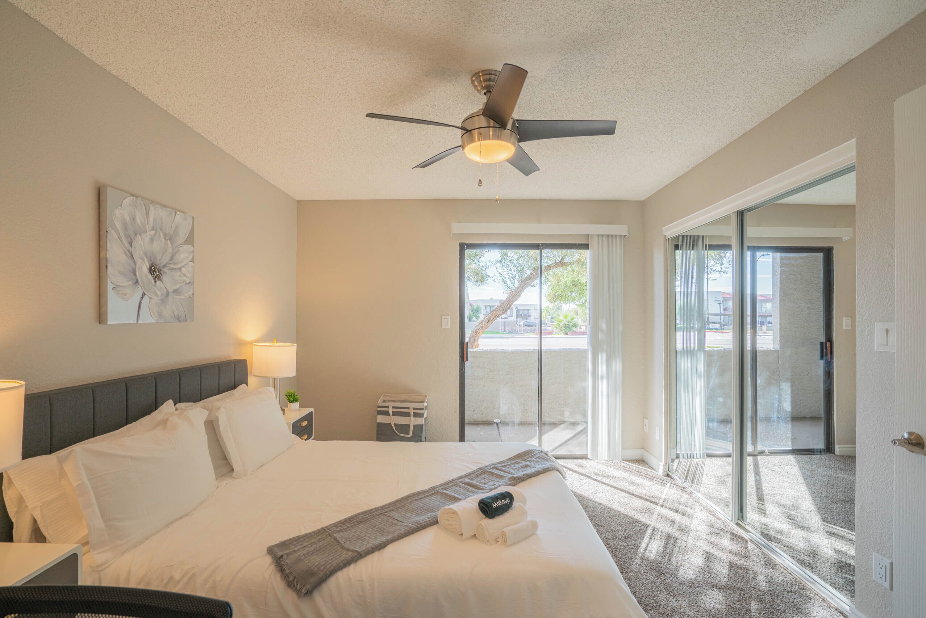 Deluxe Apartment, 2 Bedrooms, Non Smoking, Kitchen | 2 bedrooms, desk, laptop workspace, iron/ironing board