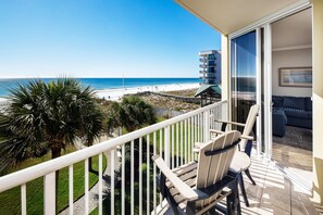 Property grounds - Waters Edge 304 • Luxury 3BR 3BA, Balcony, Large Pool, Covered Parking, Free Bch Service (Fort Walton Beach)
