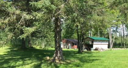 Hunting Cabin/400 acre property 2000 sq foot camp cabin groups/ individuals