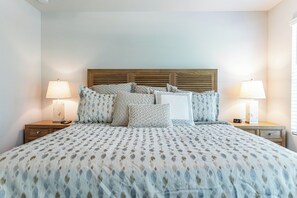 3 chambres, fer et planche à repasser, Wi-Fi gratuit, draps fournis