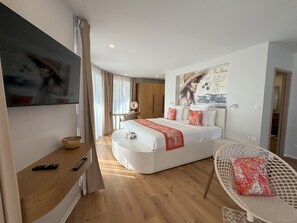 Luxury Double Room, Private Pool, Garden View | Premium bedding, free minibar, laptop workspace, soundproofing