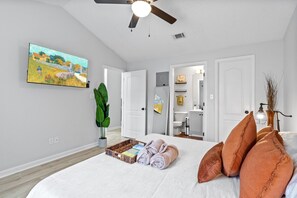 2 habitaciones, escritorio, tabla de planchar con plancha y wifi gratis 