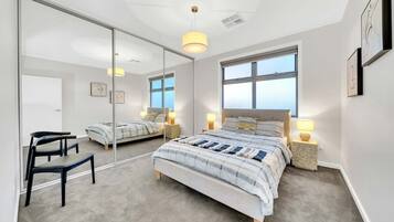 5 Schlafzimmer, Bügeleisen/Bügelbrett, kostenloses WLAN, Bettwäsche