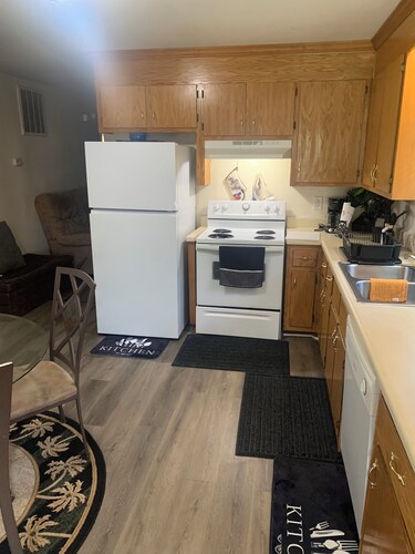 Cozy three bedroom fully furnish house
