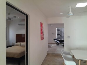 2 bedrooms, desk, WiFi, bed sheets