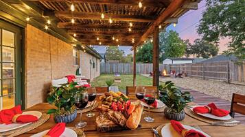Outdoor dining