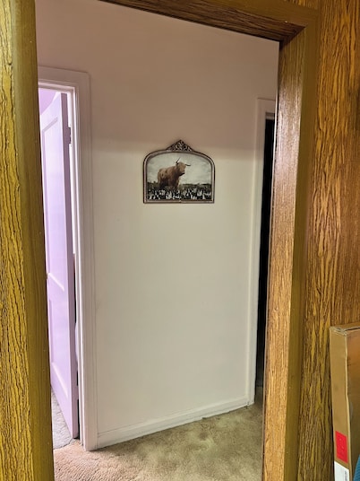 3-bedroom house in wonderful Glasgow with AC, WiFi two blocks from Event Center.