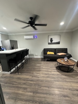 Interior - Charming Ranch style 2-bedroom house in El Monte with AC, WiFi and parking. (El Monte)