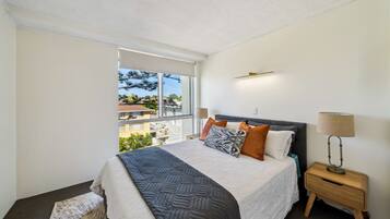 Apartment, 3 Bedrooms, Ocean View | 3 bedrooms, iron/ironing board, free WiFi