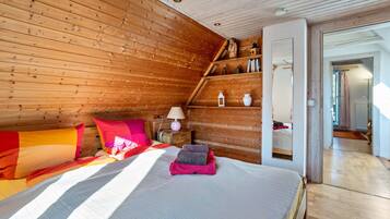 1 chambre, fer et planche à repasser, accès au Wi-Fi (inclus)