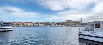 Apartment 'Fewo "Herrensee" An Der Kietzbrücke' with Lake View, Shared Garden and Wi-Fi