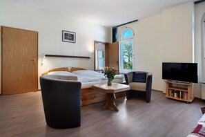 1 camera, Wi-Fi gratuito, lenzuola