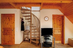 Interior - Apartment 'Haus Admiral - Fewo Nordlicht' with Private Terrace, Private Garden and Wi-Fi (Spiekeroog)