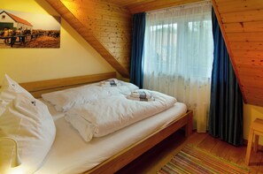 3 chambres, fer et planche à repasser, Wi-Fi gratuit, draps fournis