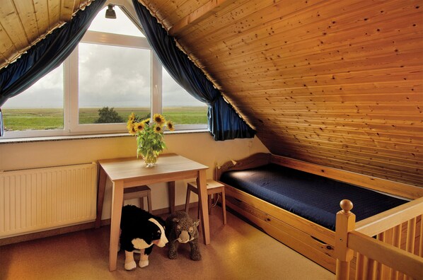 3 chambres, fer et planche à repasser, Wi-Fi gratuit, draps fournis