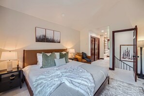 3 Schlafzimmer, Schreibtisch, Reisekinderbett, kostenloses WLAN