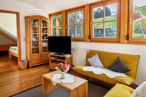 2 bedrooms, iron/ironing board, free WiFi - Apartment 'Panorama View' with Shared Terrace, Garden and Wi-Fi (Horben)