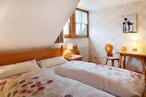 2 chambres, fer et planche à repasser, Wi-Fi gratuit