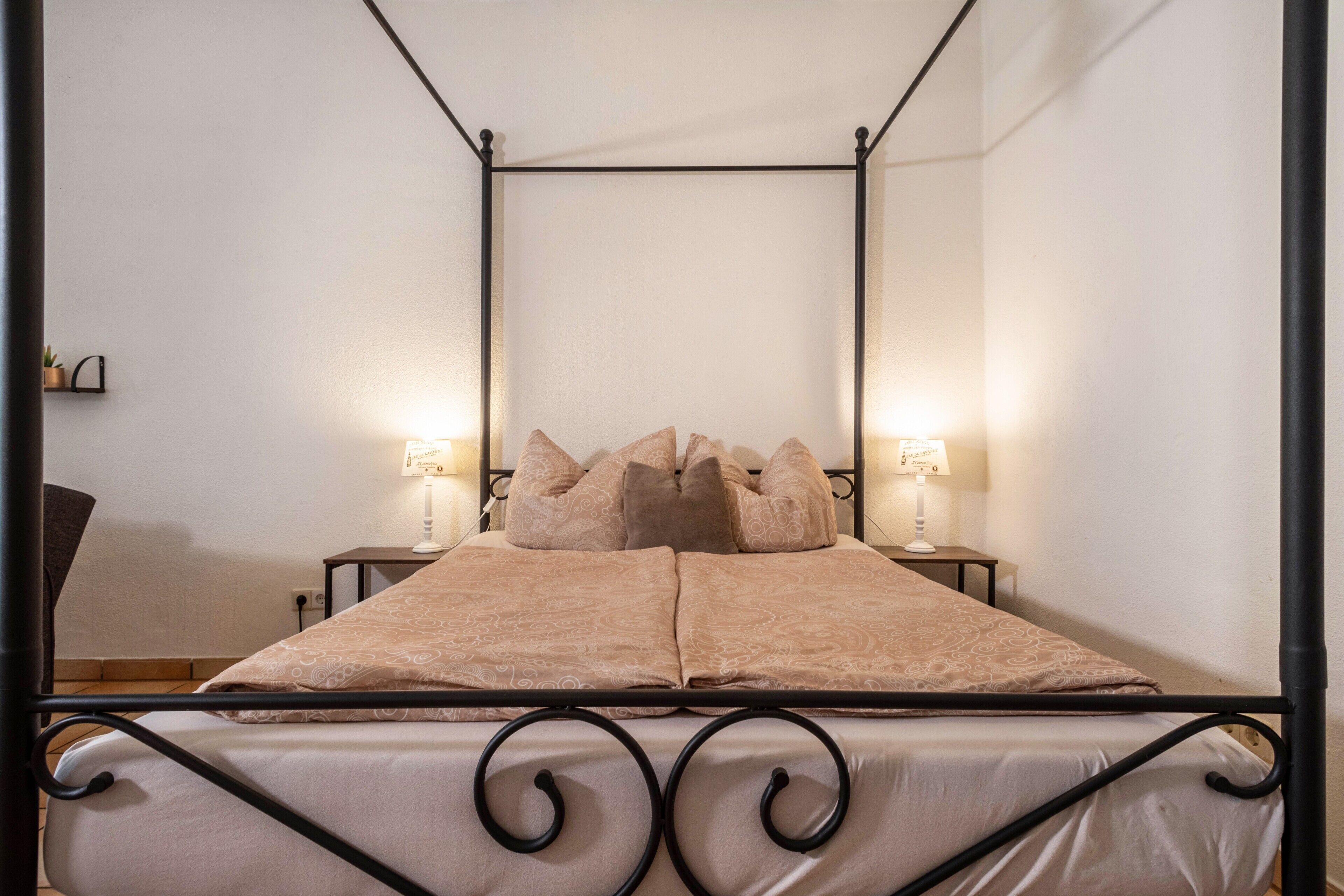 1 bedroom, free WiFi, bed sheets