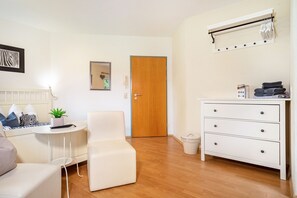 Interior - Room 5, large cozy room for 2-3 people (Ravensburg)