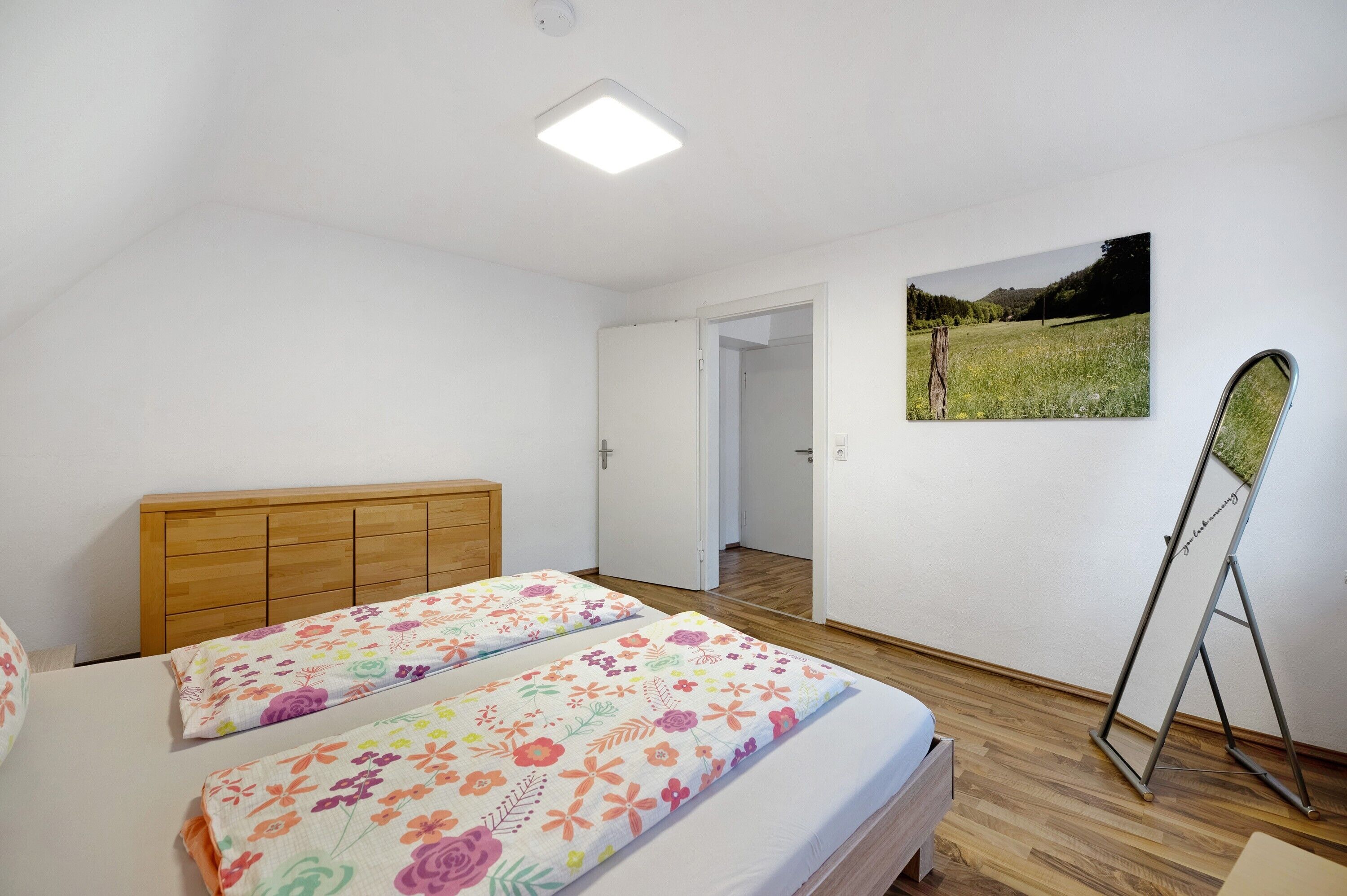 6 camere, Wi-Fi gratuito, lenzuola