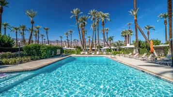 ุญู
ุงู
ุณุจุงุญุฉ