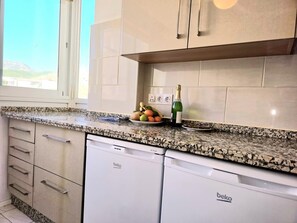 Fridge, microwave, oven, dishwasher