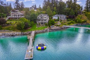 Exterior - Gorgeous family-friendly waterfront island home w/ private dock, panoramic views (Gig Harbor)