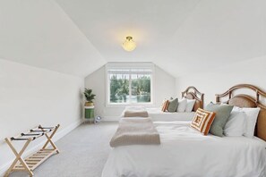 5 Schlafzimmer, Bügeleisen/Bügelbrett, Internetzugang, Bettwäsche