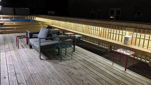 Unclassified image, 3 of 9, button - Exquisite Chicago Modern Rooftop, Sleeps 9 (Chicago)