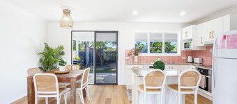 Welcome to Farnborough Beach Cottage!