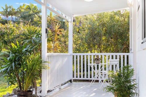 Welcome to Farnborough Beach Cottage!