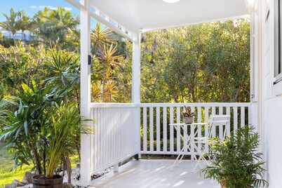 Welcome to Farnborough Beach Cottage!