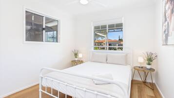 2 Schlafzimmer, Bügeleisen/Bügelbrett, kostenloses WLAN, Bettwäsche