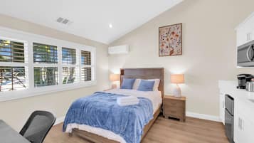 1 bedroom, iron/ironing board, WiFi