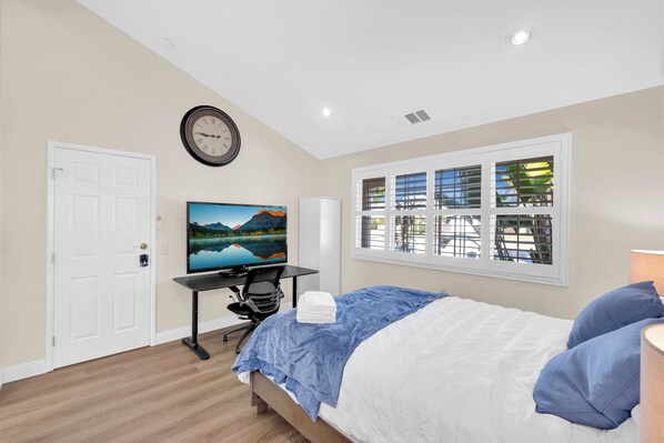 1 bedroom, iron/ironing board, WiFi