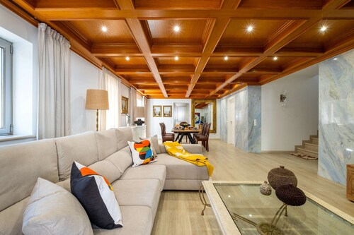 Villa Rosa Estoril Retreat by Portugal Portfolio