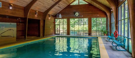 Sisäuima-allas, lämmitetty uima-allas